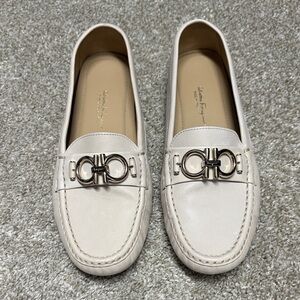 Salvatore Ferragamo Cream Gancini Bit Loafers